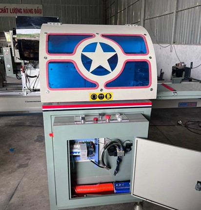 MÁY CẮT NHÔM 1 ĐẦU LƯỠI 550 2023